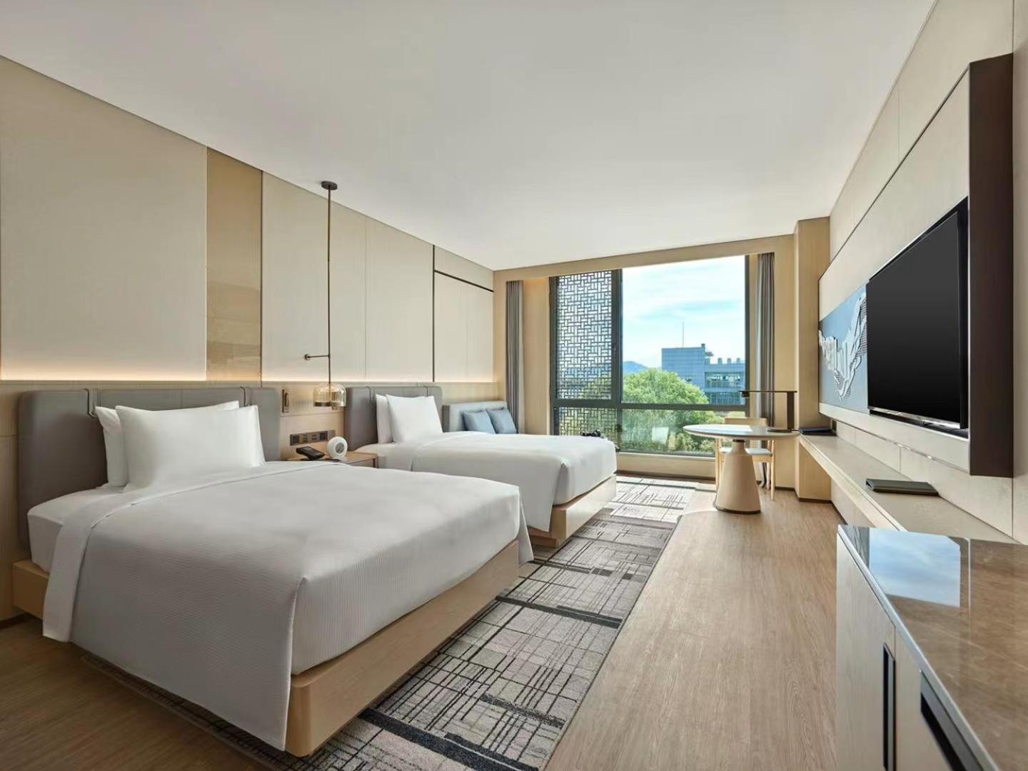 Doubletree By Hilton Beijing Badaling Hotel Yanqing ภายนอก รูปภาพ