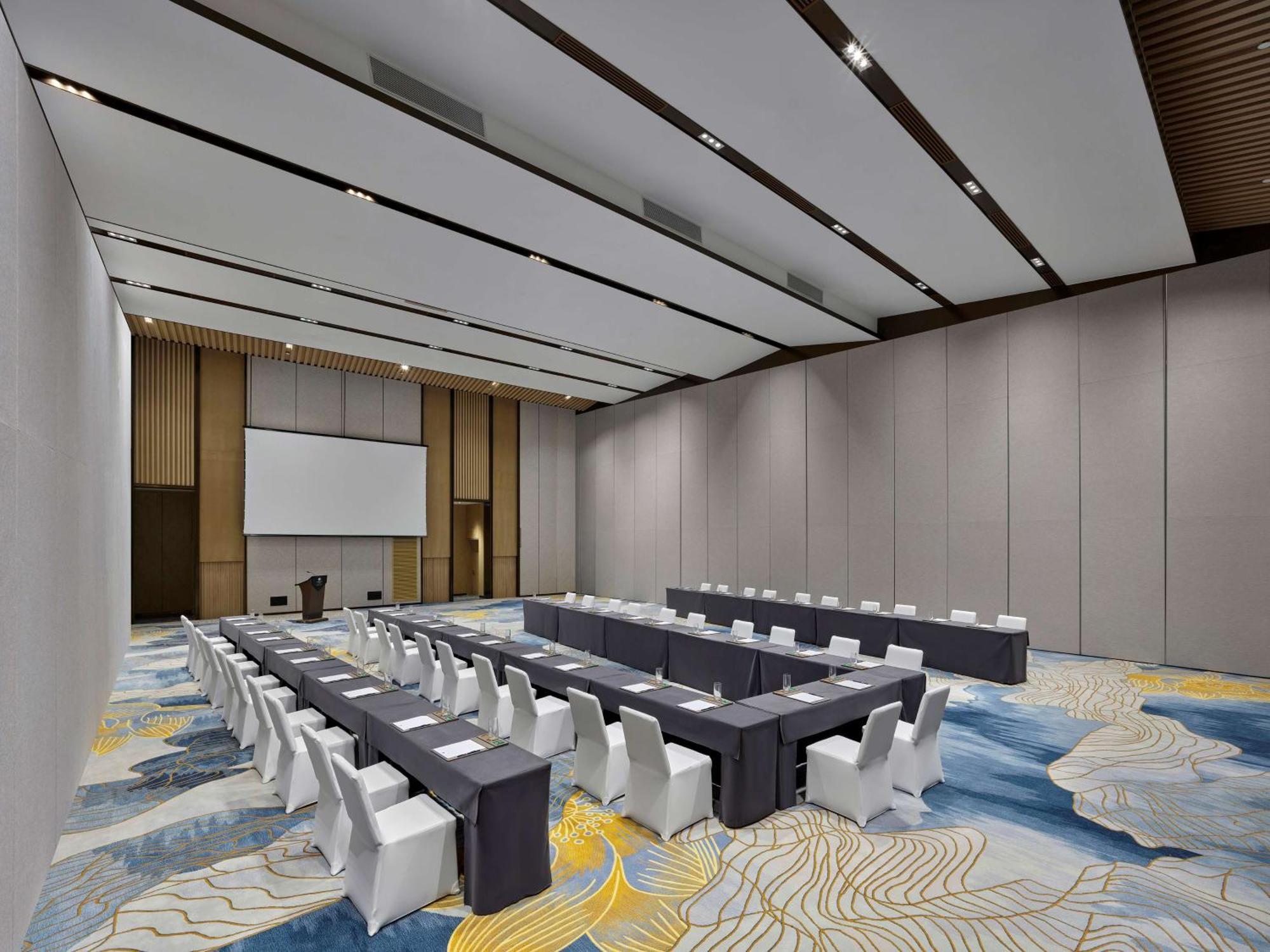Doubletree By Hilton Beijing Badaling Hotel Yanqing ภายนอก รูปภาพ