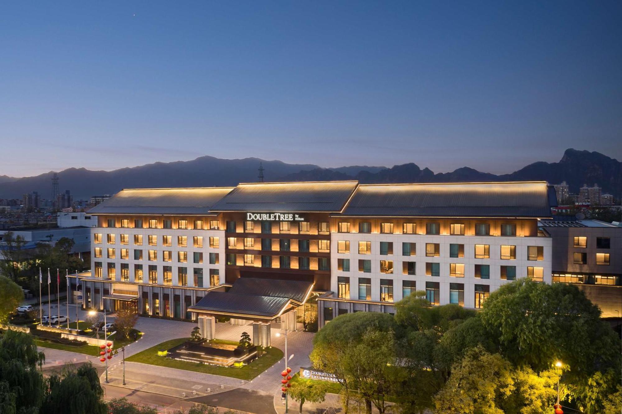 Doubletree By Hilton Beijing Badaling Hotel Yanqing ภายนอก รูปภาพ