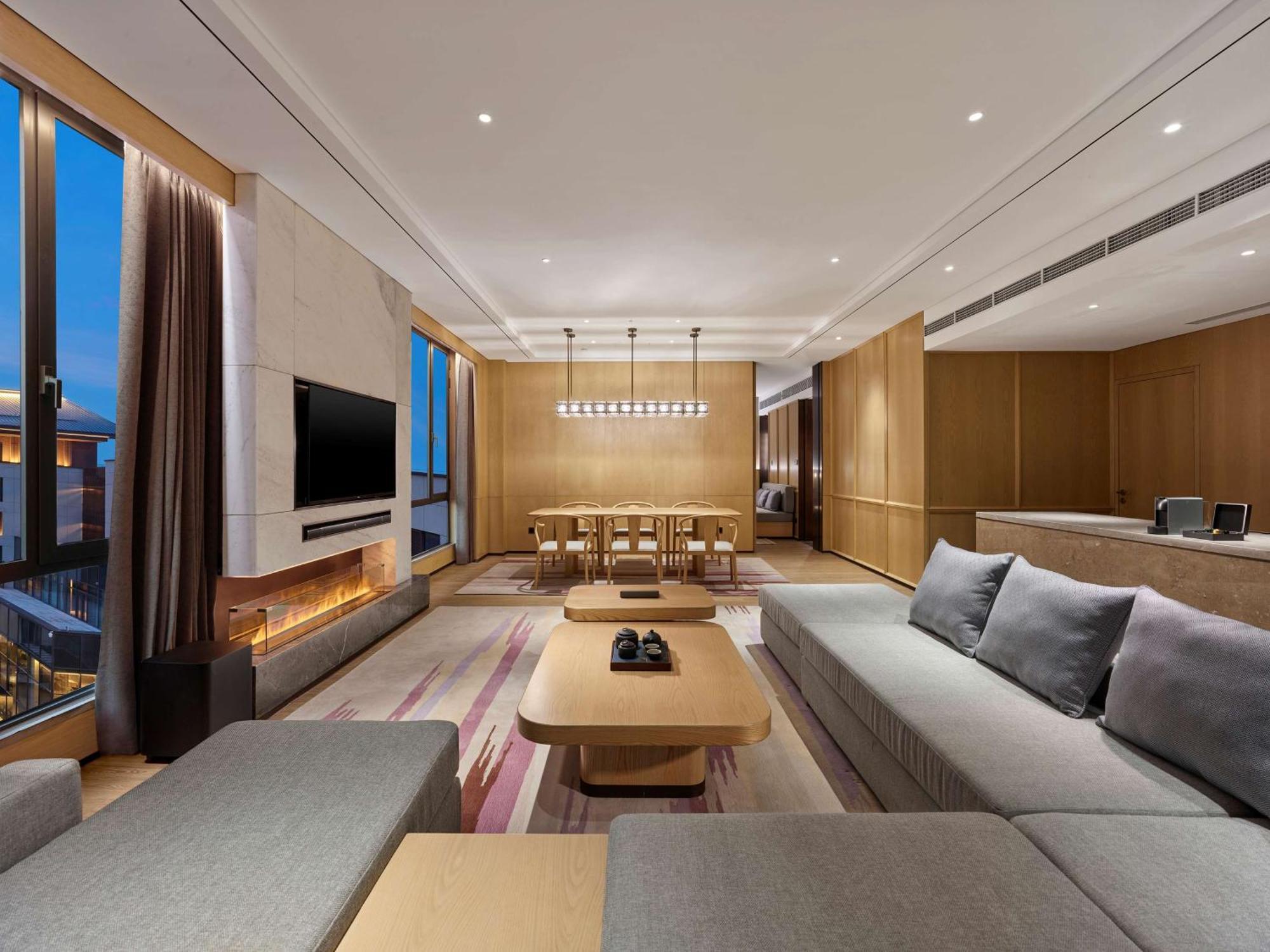 Doubletree By Hilton Beijing Badaling Hotel Yanqing ภายนอก รูปภาพ