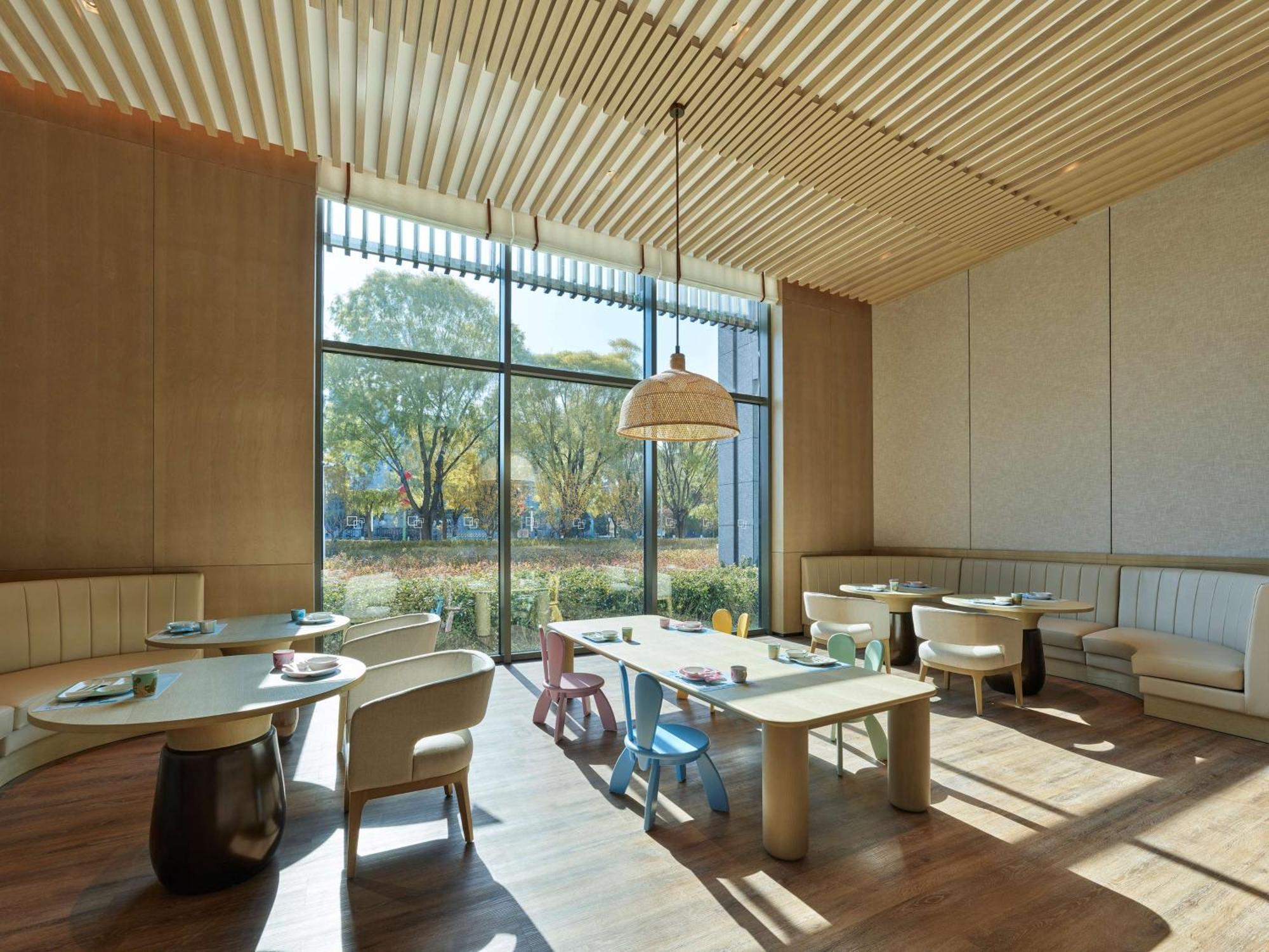 Doubletree By Hilton Beijing Badaling Hotel Yanqing ภายนอก รูปภาพ